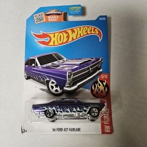 Hot Wheels '66 Ford 427 Fairlane Die-Cast Car‎